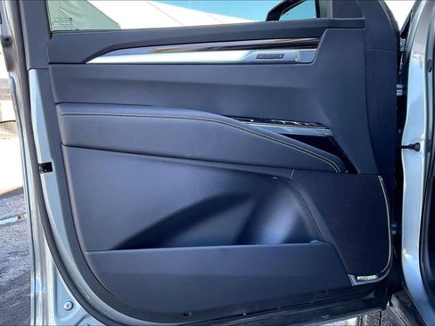 Used 2025 Cadillac Escalade ESV Premium Luxury w/ LPO, Floor Liner Package image 23