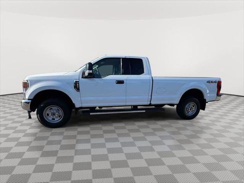 Used 2021 Ford F250 XLT w/ XLT Value Package AWD/4WD image 4