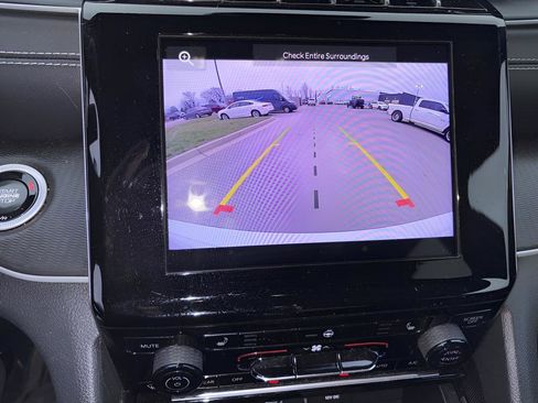 Used 2024 Jeep Grand Cherokee Laredo X w/ Luxury Tech Group I image 24