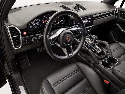Used 2021 Porsche Cayenne S AWD/4WD image 8