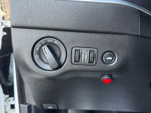 Used 2020 Dodge Charger SXT image 21