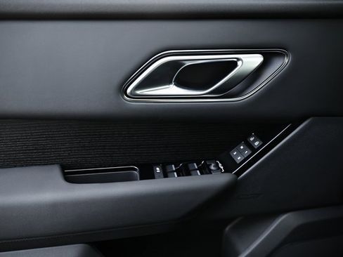 New 2026 Land Rover Range Rover Velar S image 19