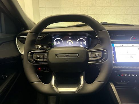 New 2026 Jeep Cherokee Limited image 25