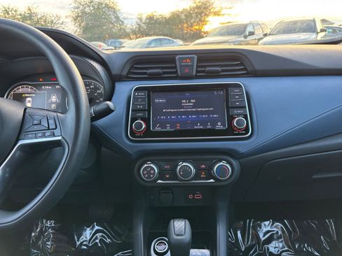 Used 2025 Nissan Versa SV image 21