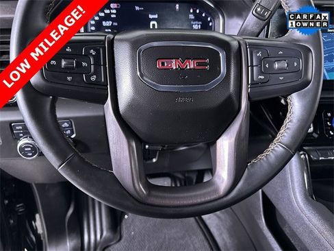 Used 2025 GMC Sierra 2500 AT4 image 11