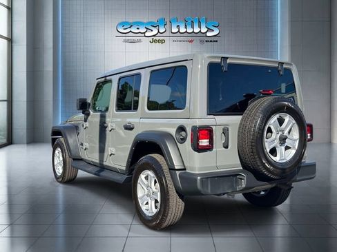 Used 2022 Jeep Wrangler Unlimited Sport w/ Sun And Sound Package AWD/4WD image 5