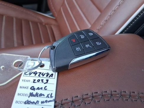 Used 2023 GMC Yukon XL Denali Ultimate image 28
