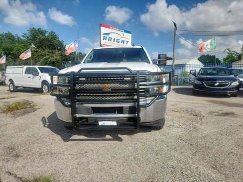 Used 2017 Chevrolet Silverado 2500 W/T w/ Snow Plow Prep Package AWD/4WD image 4