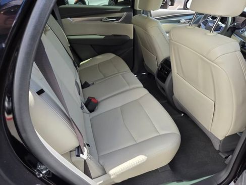 Certified 2024 Cadillac XT5 Premium Luxury w/ Technology Package FWD image 14