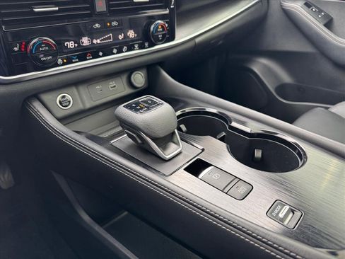 Certified 2021 Nissan Rogue SL w/ Premium Package image 19