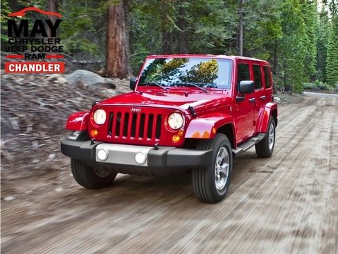 Used 2015 Jeep Wrangler Unlimited Sahara AWD/4WD image 2