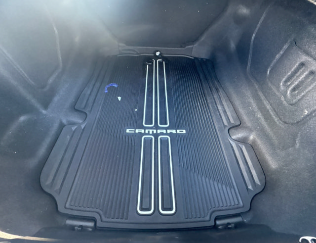 Used 2021 Chevrolet Camaro LS RWD image 10