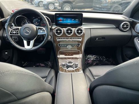 Used 2019 Mercedes-Benz C 300 4MATIC Sedan image 11