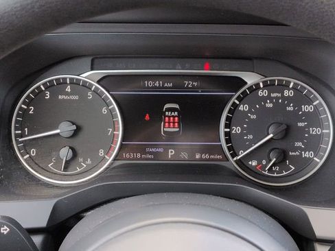 Used 2025 Nissan Pathfinder S FWD image 25