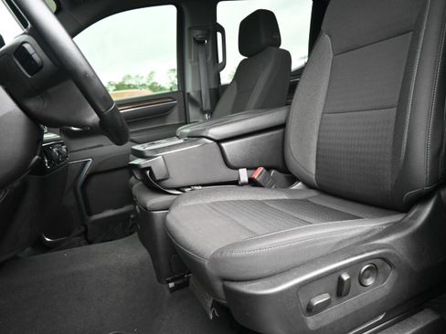 Used 2024 Chevrolet Silverado 1500 LT w/ Z71 Off-Road Package AWD/4WD image 16