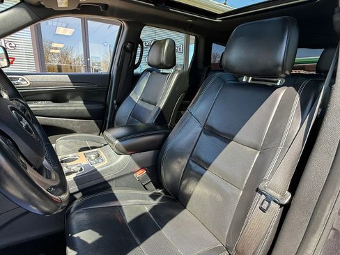 Used 2017 Jeep Grand Cherokee Limited w/ Luxury Group II image 15
