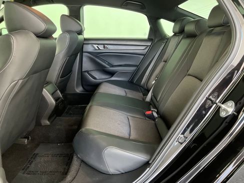 Used 2018 Honda Accord Sport image 26
