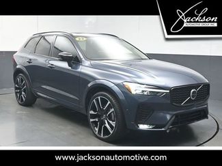Used 2023 Volvo XC60 B5 Ultimate video 1