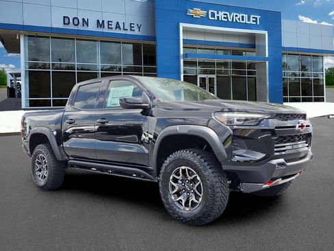 New 2026 Chevrolet Colorado ZR2 w/ Technology Package AWD/4WD image 1