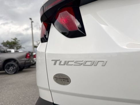 Used 2025 Hyundai Tucson SEL FWD image 3