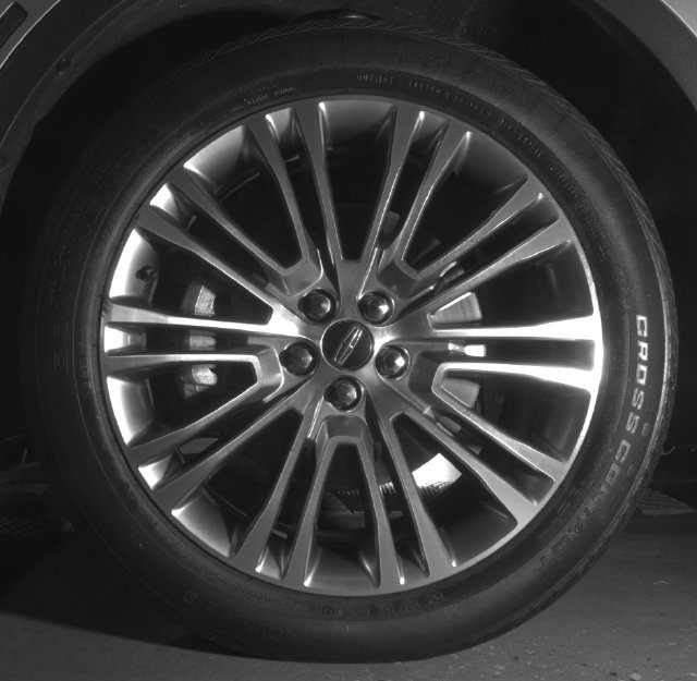 Used 2016 Lincoln MKX Reserve w/ Technology Package FWD image 9