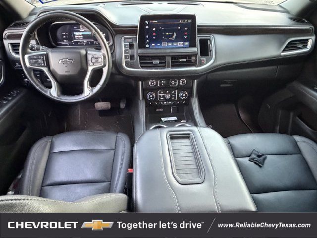 Used 2023 Chevrolet Suburban Z71 w/ Luxury Package AWD/4WD image 12