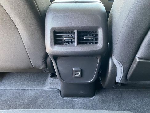 Used 2023 GMC Terrain SLE w/ Driver Convenience Package AWD/4WD image 27