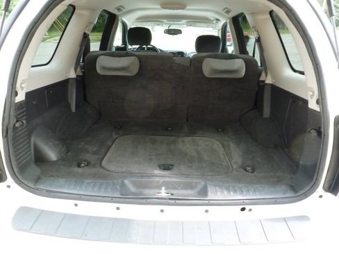 Used 2009 Chevrolet TrailBlazer LT w/ Skid Plate Package AWD/4WD image 15