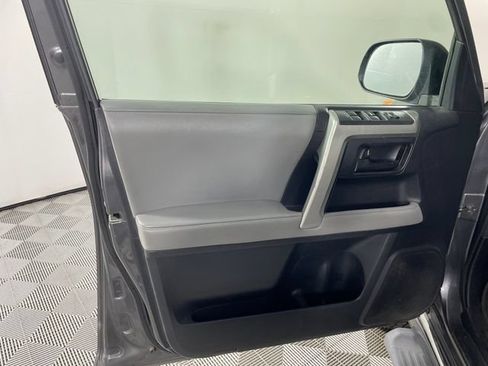 Used 2010 Toyota 4Runner SR5 AWD/4WD image 13
