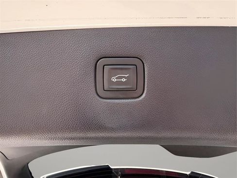 Used 2020 Chevrolet Blazer Premier w/ Driver Confidence II Package FWD image 42