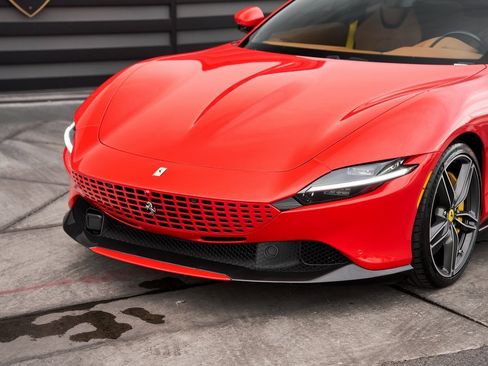 Used 2023 Ferrari Roma image 5