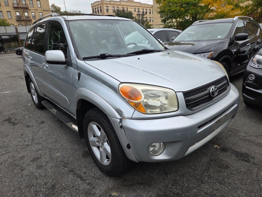 Used 2005 Toyota RAV4 4WD image 3