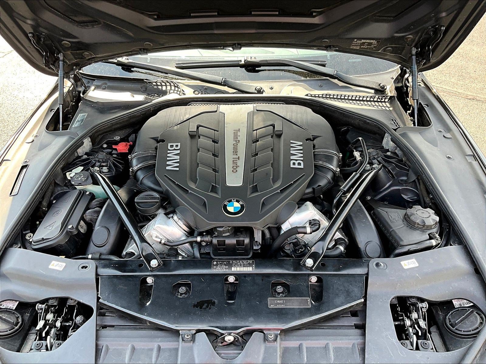 Used 2012 BMW 650i Convertible RWD image 27