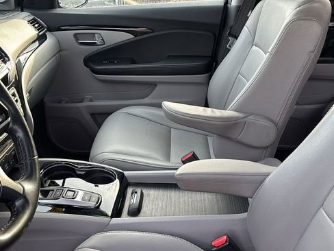 Used 2019 Honda Pilot Touring image 24