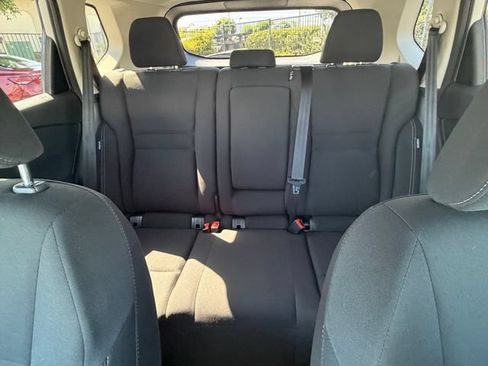 Used 2024 Nissan Rogue S FWD image 29