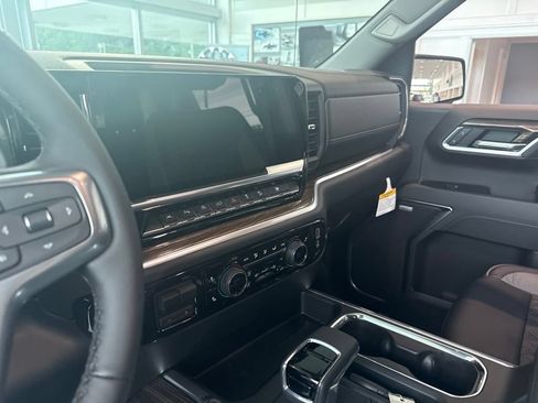 New 2026 Chevrolet Silverado 1500 RST AWD/4WD image 11