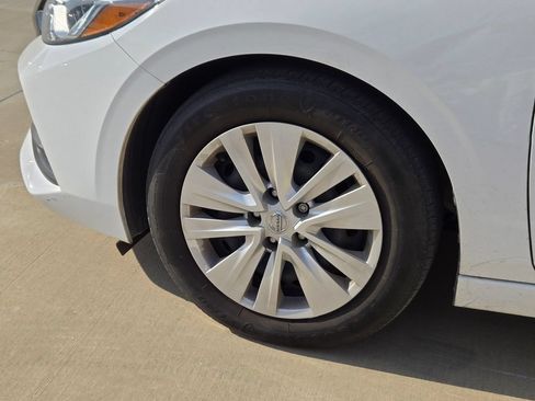 Used 2023 Nissan Sentra S FWD image 15