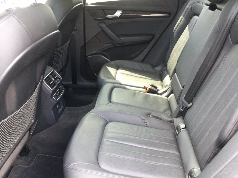 Used 2019 Audi Q5 2.0T Premium AWD/4WD image 23
