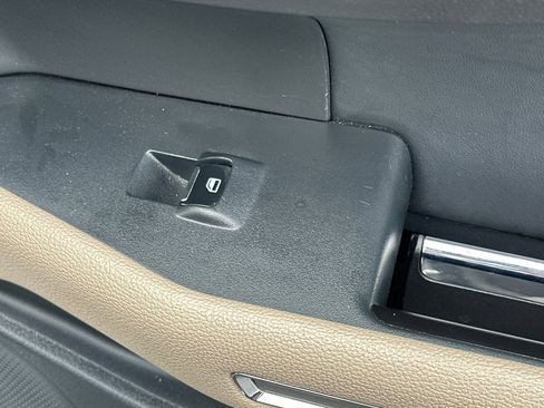 Used 2023 Ford Expedition Limited image 23