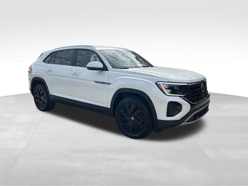 New 2026 Volkswagen Atlas Cross Sport SE FWD image 7