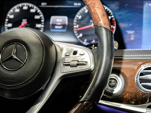 Used 2018 Mercedes-Benz S 560 4MATIC Sedan image 16