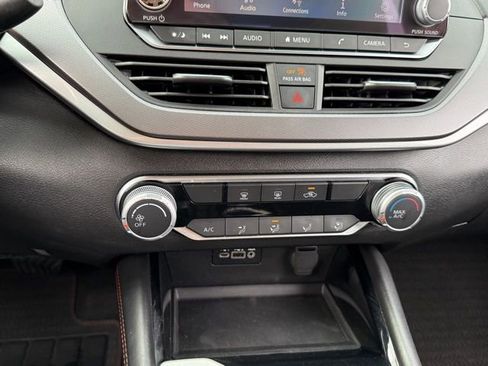 Used 2024 Nissan Altima 2.5 SR image 22