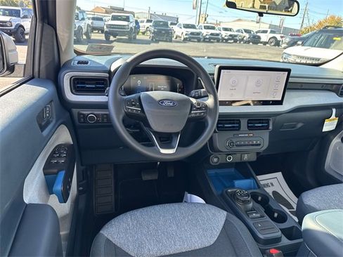 New 2025 Ford Maverick XLT image 13