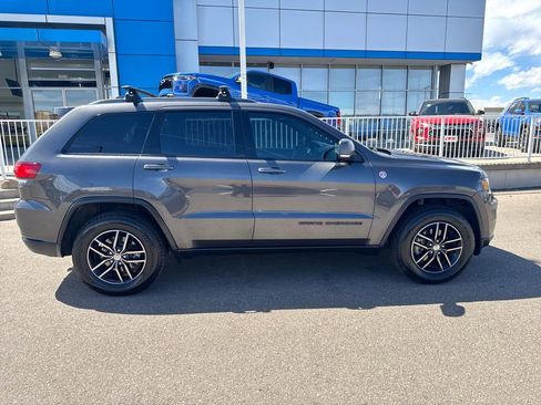 Used 2017 Jeep Grand Cherokee Trailhawk image 6