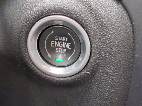 Used 2023 GMC Sierra 2500 AT4 AWD/4WD image 32