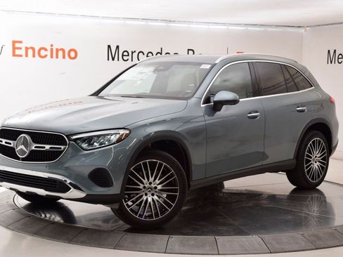New 2026 Mercedes-Benz GLC 300 image 2