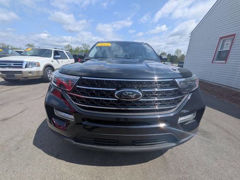 Used 2021 Ford Explorer XLT w/ Equipment Group 202A image 4