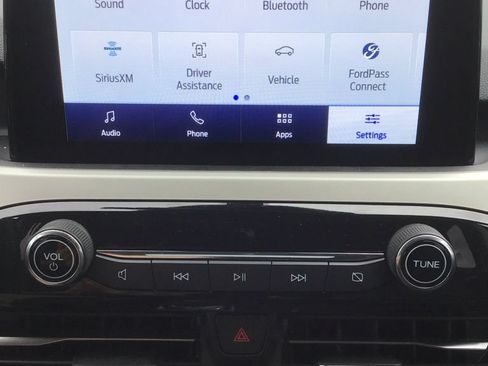 Used 2022 Ford Escape SEL AWD/4WD image 11