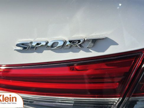 Used 2023 Honda Civic Sport image 11