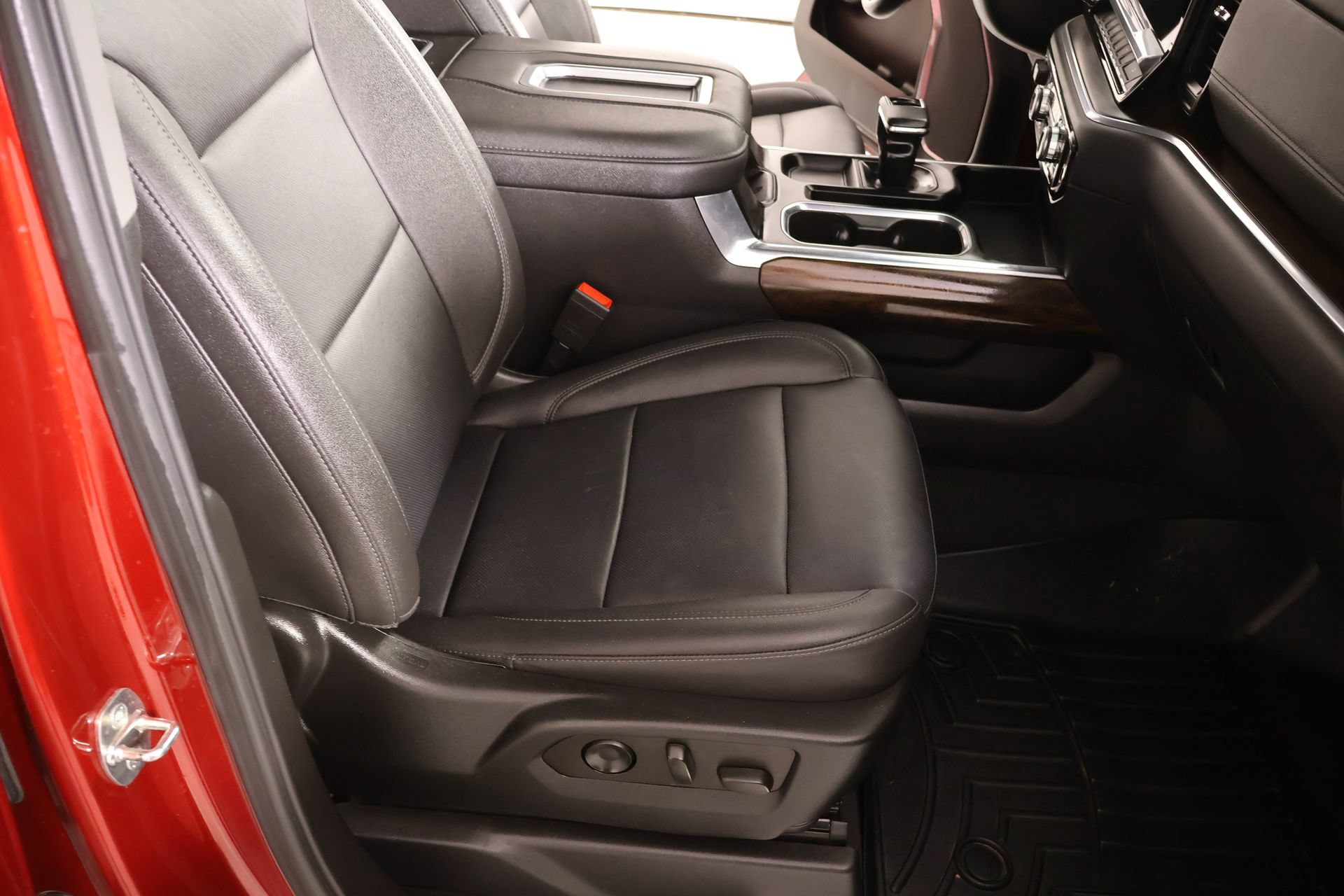 Used 2022 GMC Sierra 1500 SLT AWD/4WD image 14